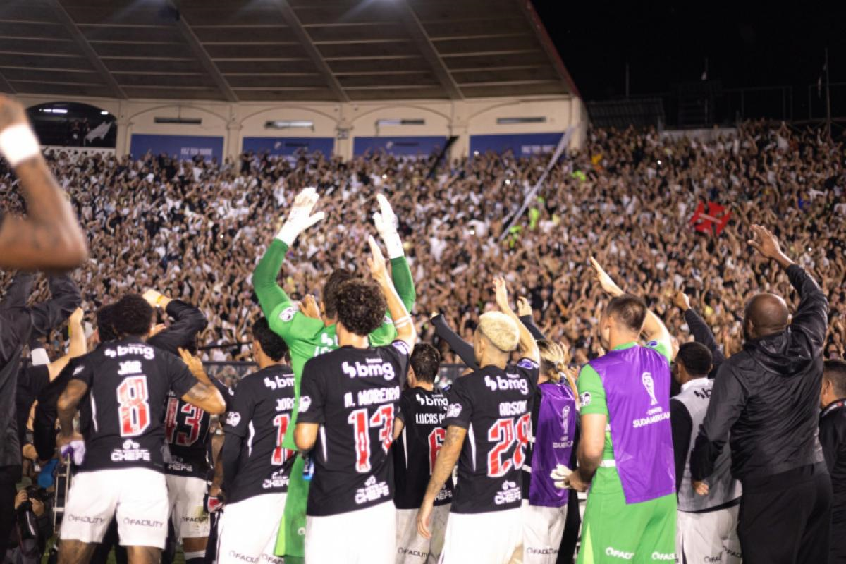 Vasco vence Santa Fe e volta a uma semi continental após 15 anos