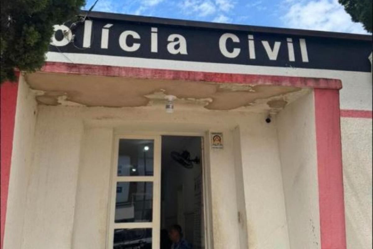 Candidato de Lençóis denuncia ataque racista em muro de casa