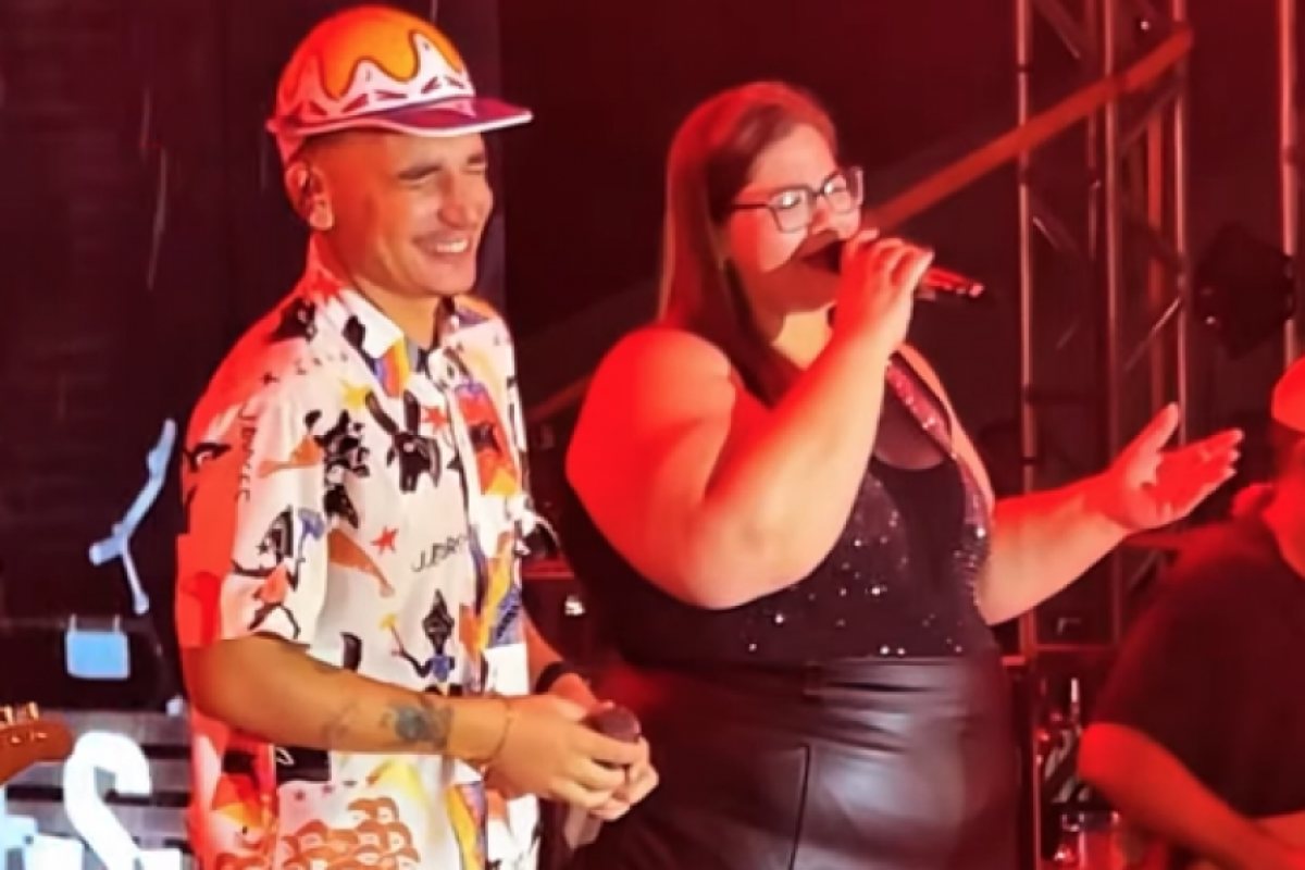 Cantora recebe onda de carinho após ataques gordofóbicos; VÍDEO