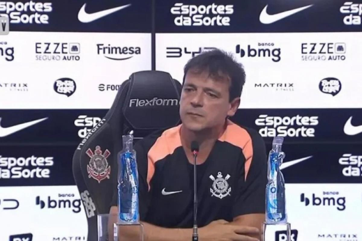 Corinthians demite Fernando Diniz após sétima derrota seguida