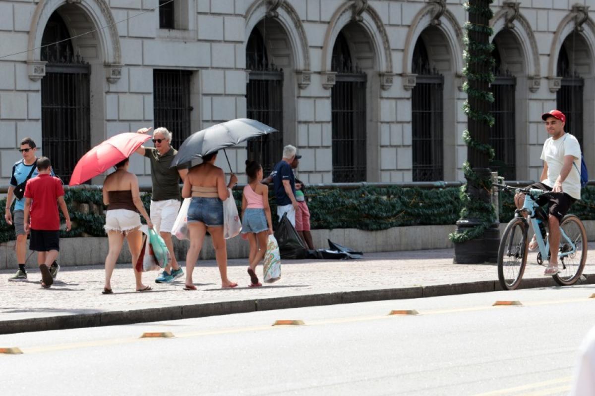 Dia será de muito calor na maior parte do Brasil