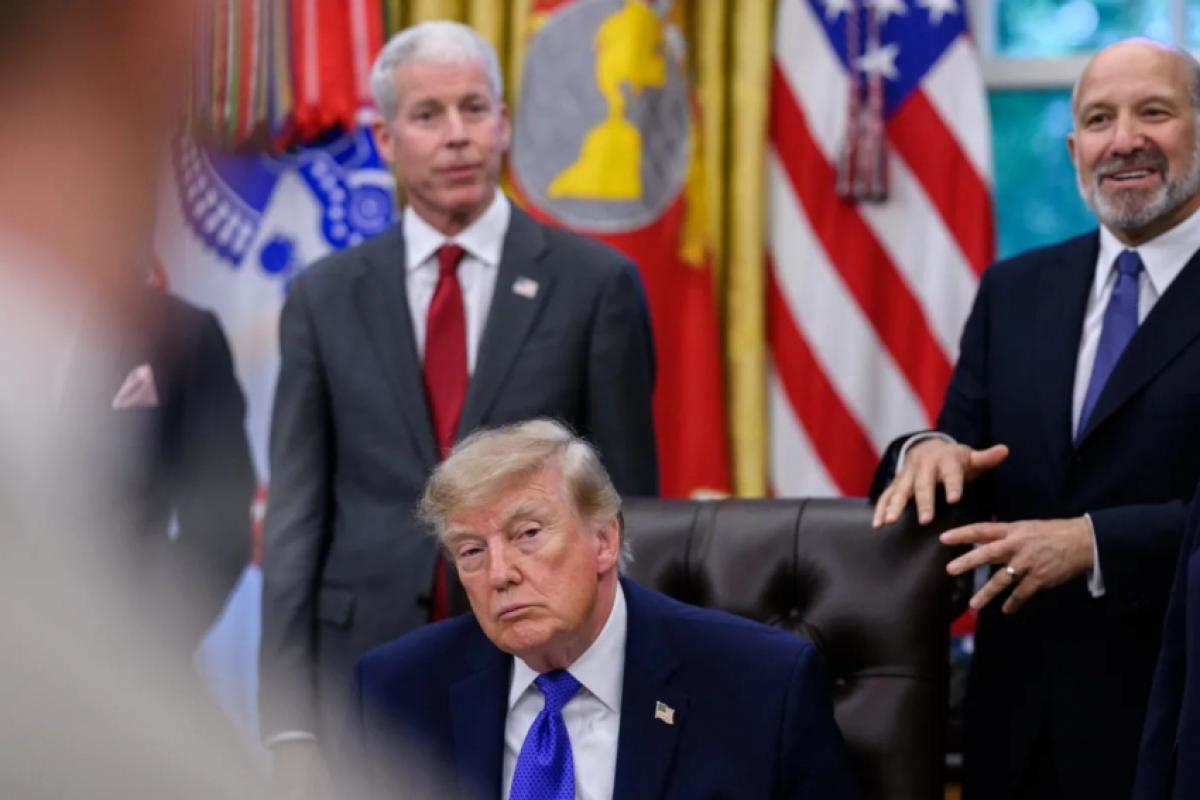 Donald Trump afirma acompanhar de perto eleição brasileira