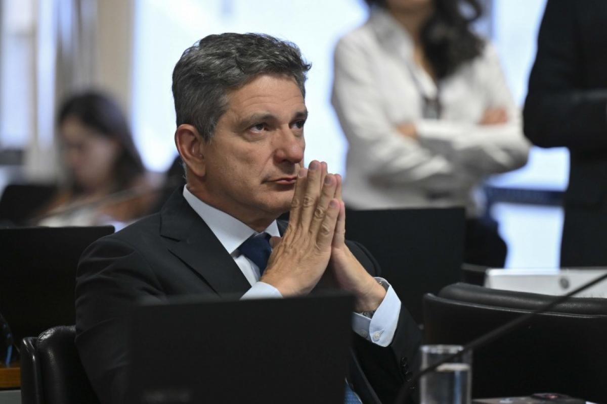 Governo avalia reduzir maioridade penal em PEC da Segurança
