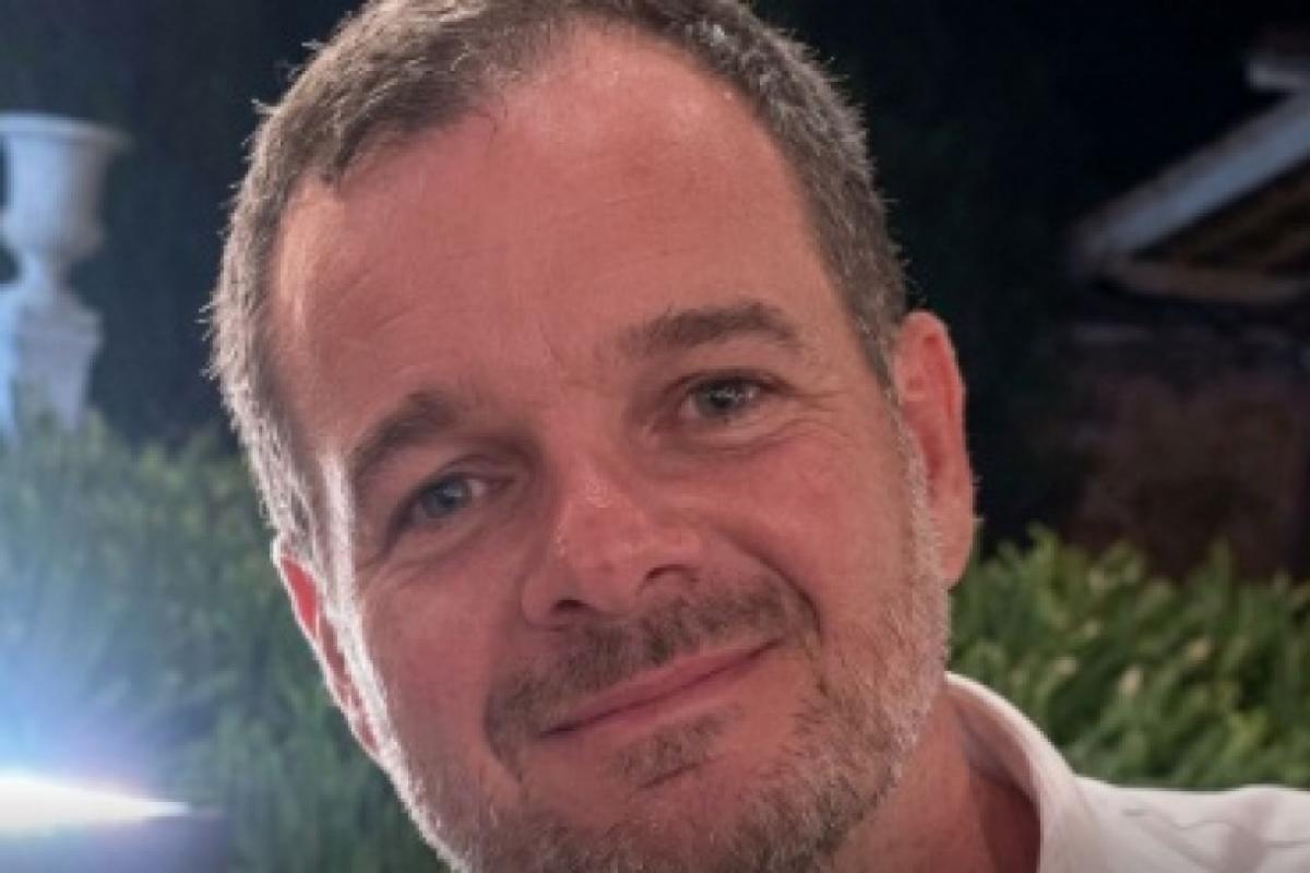 Juiz é encontrado morto dentro de veículo em chamas