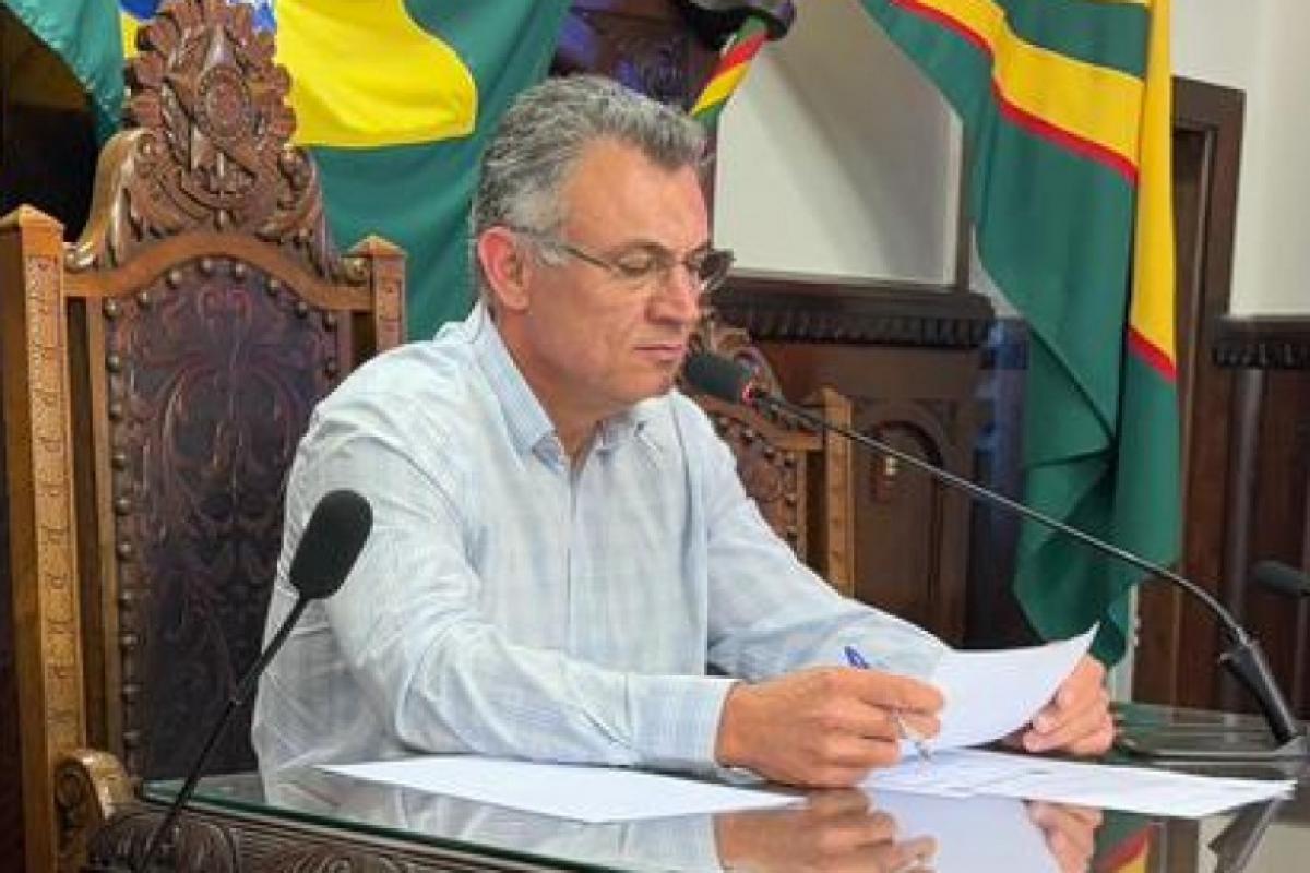 Juíza libera Borgo a fazer perguntas orais a Suéllen Rosim na CP