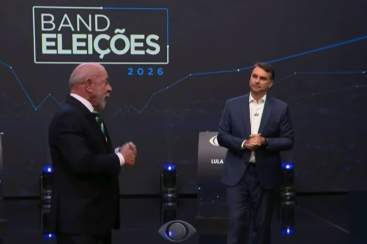 Lula chama Flávio Bolsonaro de 'malandro carioca'