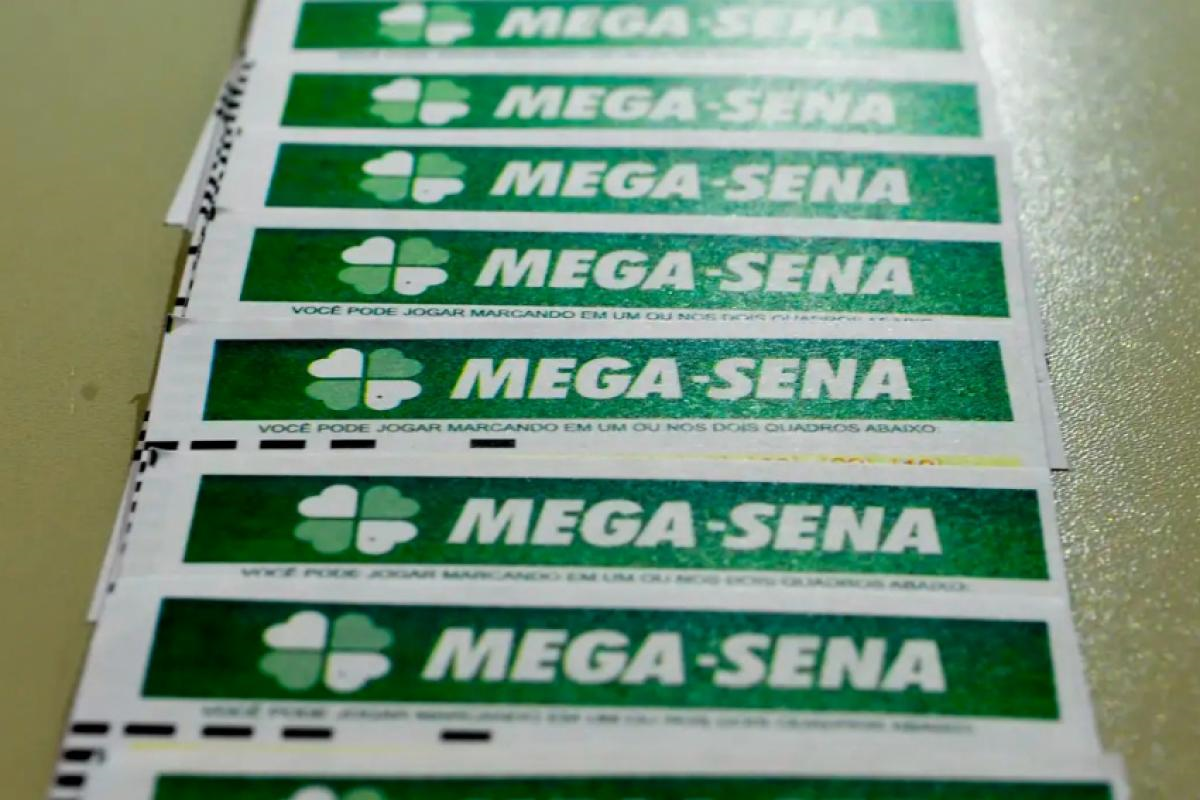 Mega-Sena acumula para R$ 100 milhões; confira números sorteados