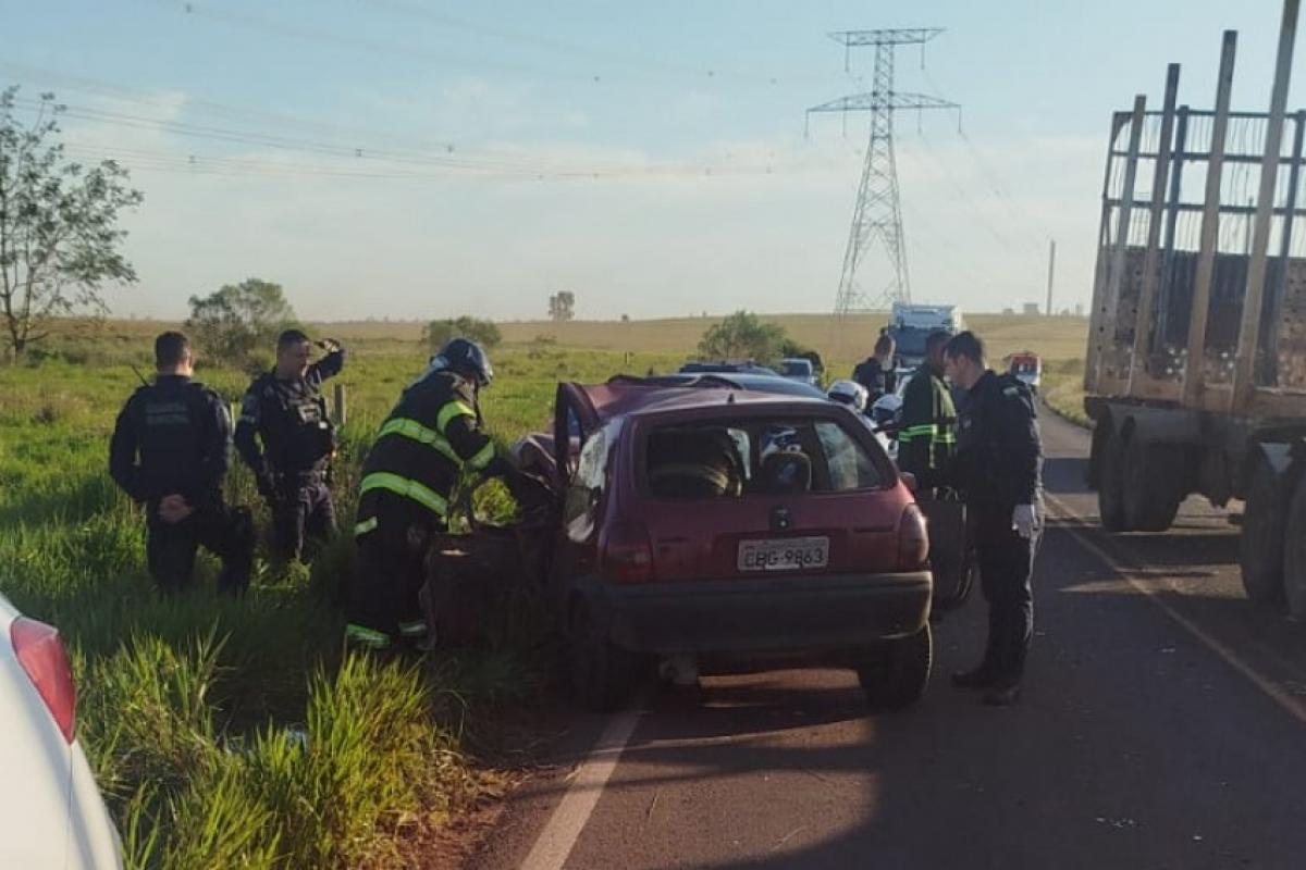 Pai que morreu em acidente com dois filhos no carro é sepultado