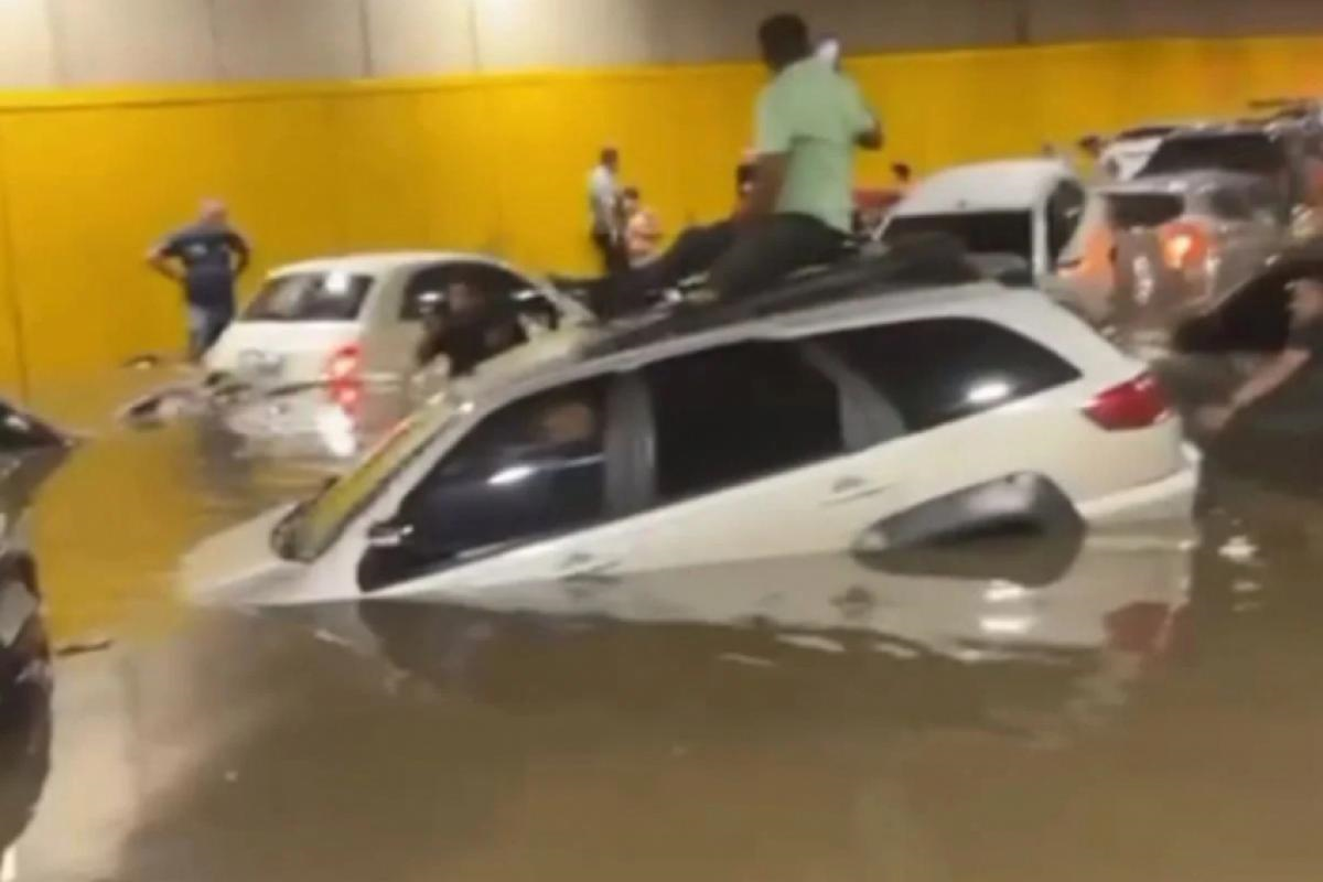 'Tive que sair pela janela'; motoristas relatam pânico em túnel